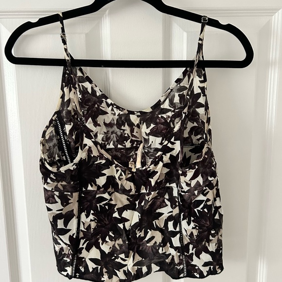 Aritzia Tank Top - Medium - Picture 5 of 5